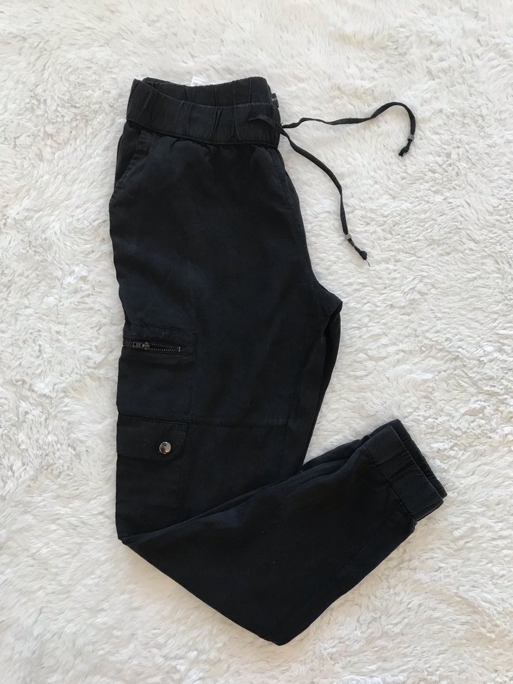 Banana Republic black Jogger Cargo Pants - Drawstring Waist. Never worn.